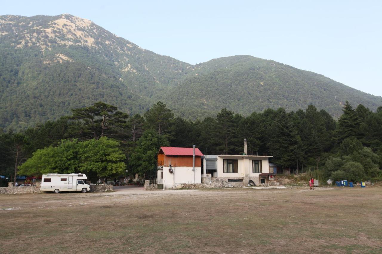 Hamiti Camping Center Dukat Екстериор снимка