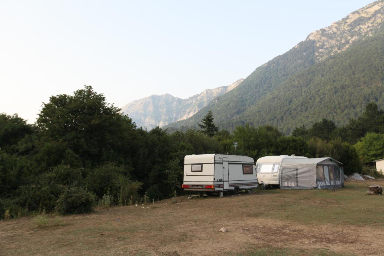 Hamiti Camping Center Dukat Екстериор снимка