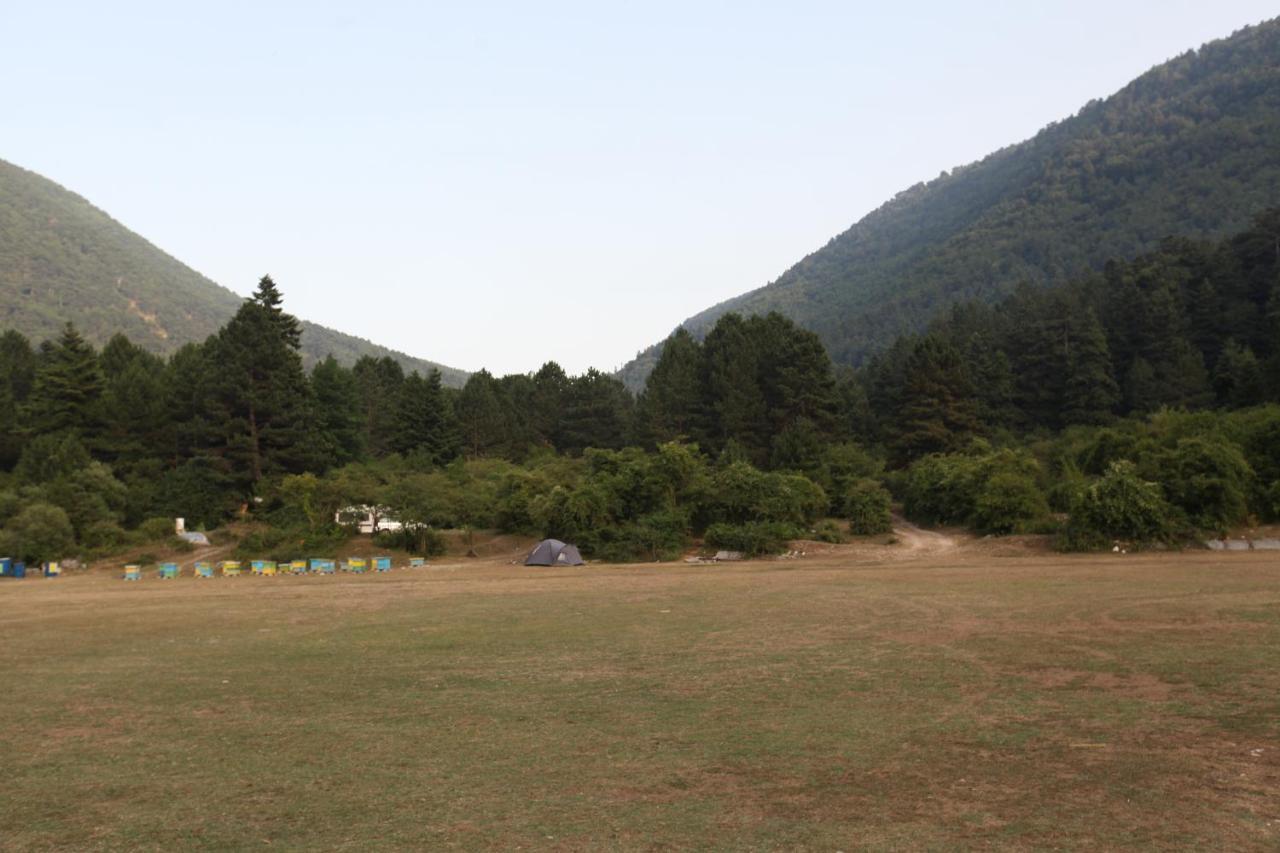 Hamiti Camping Center Dukat Екстериор снимка