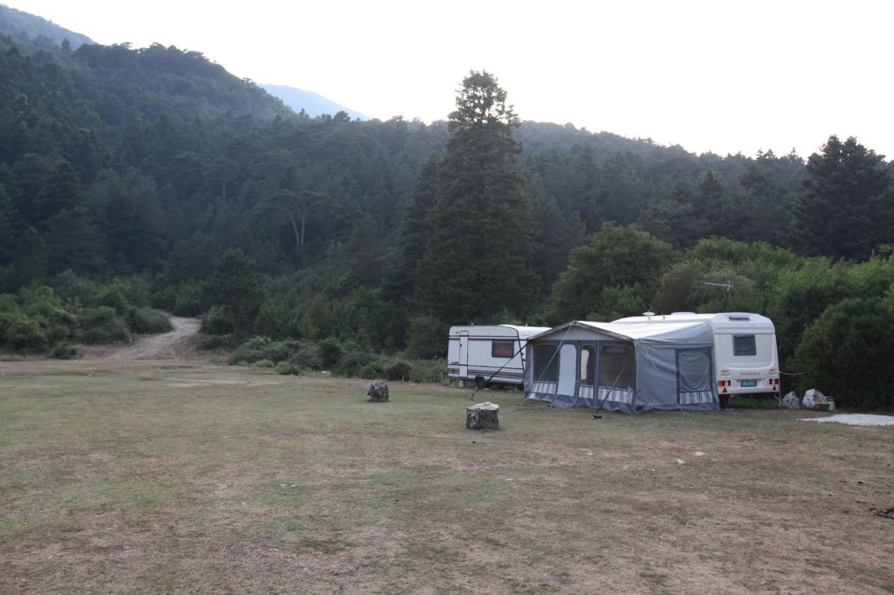 Hamiti Camping Center Dukat Екстериор снимка